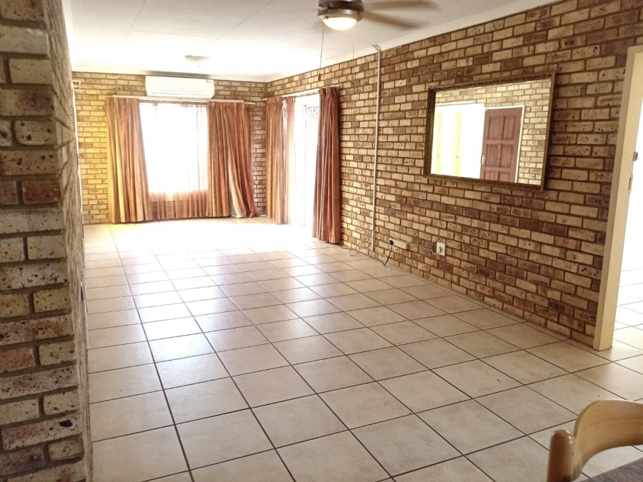 To Let 2 Bedroom Property for Rent in Parys Free State